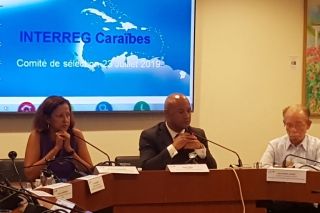La vice-présidente de la région Guadeloupe, Marie-Luce Penchard et le président Daniel Gibbs