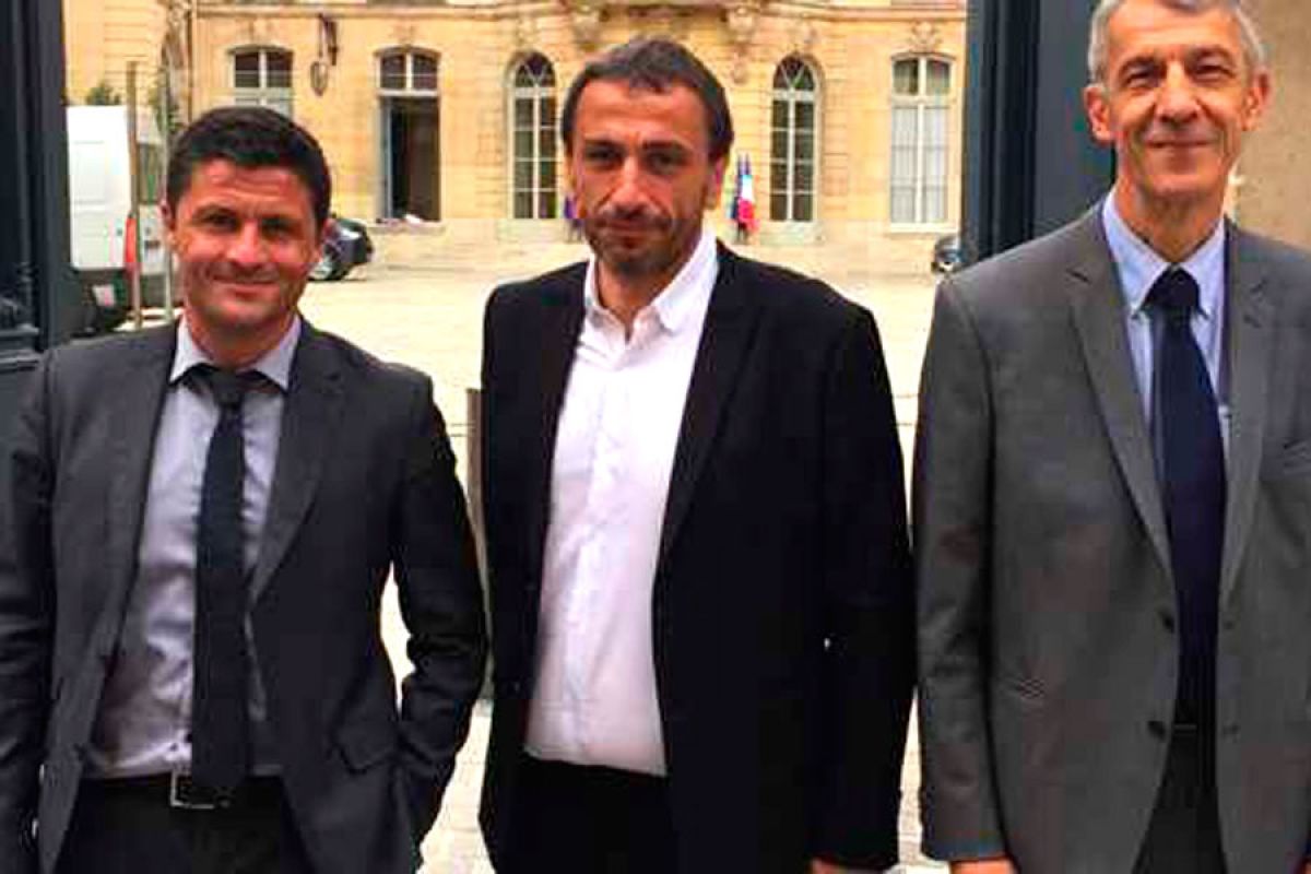 Les trois députés Pè a Corsica, Jean-Félix Acquaviva, Paul-André Colombani et Michel Castellani.
