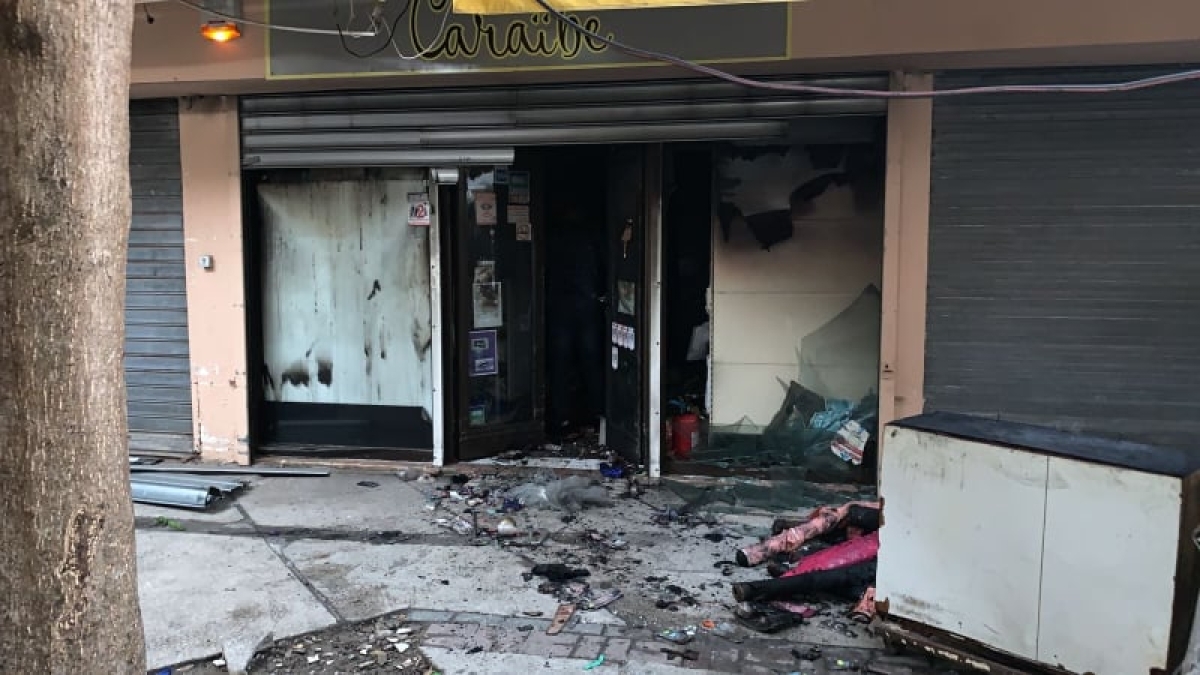 La boutique Forum Caraïbes incendiée