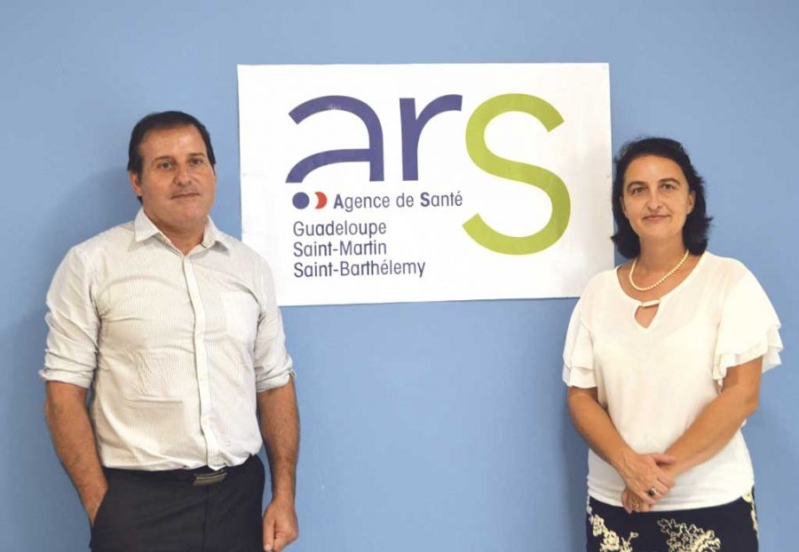 Valérie Denux, directrice régionale de l’ARS et Pascal Godefroy,  délégué territorial à Saint-Martin.  