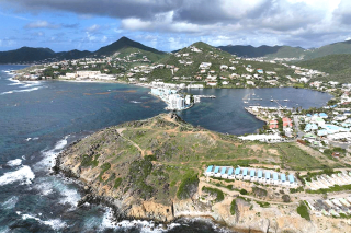 Oyster Pond : le nouveau tracé de la frontière départagera la zone maritime en deux parts égales