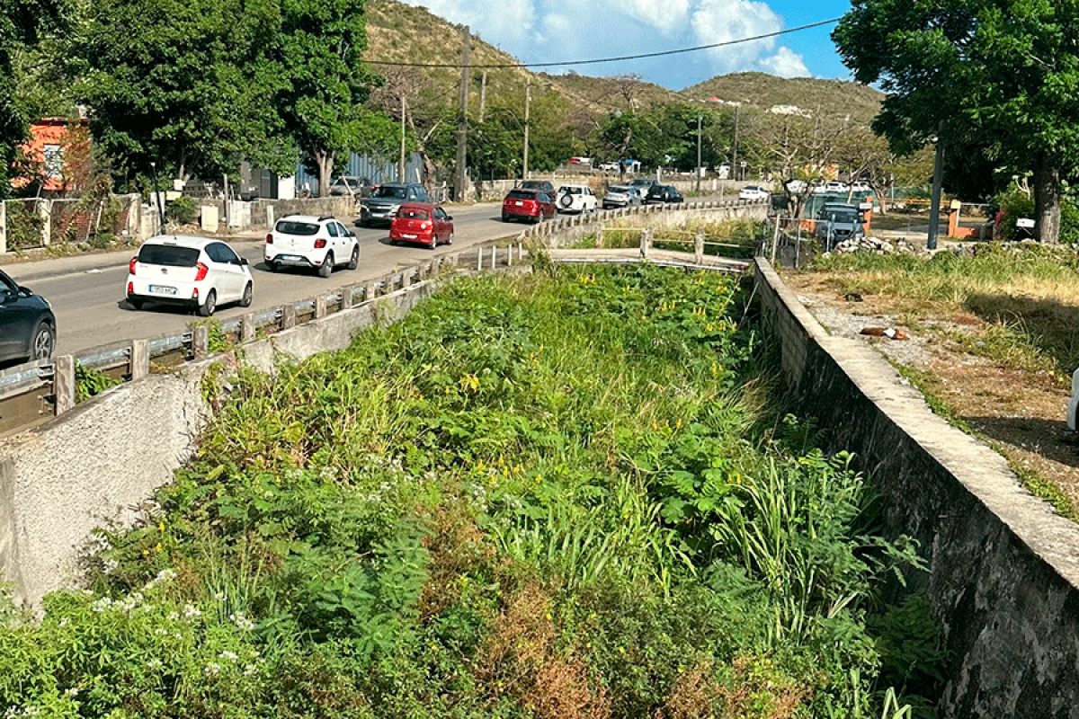 Démarrage des travaux d’entretien des ravines : pour la Collectivité et pour la population aussi !