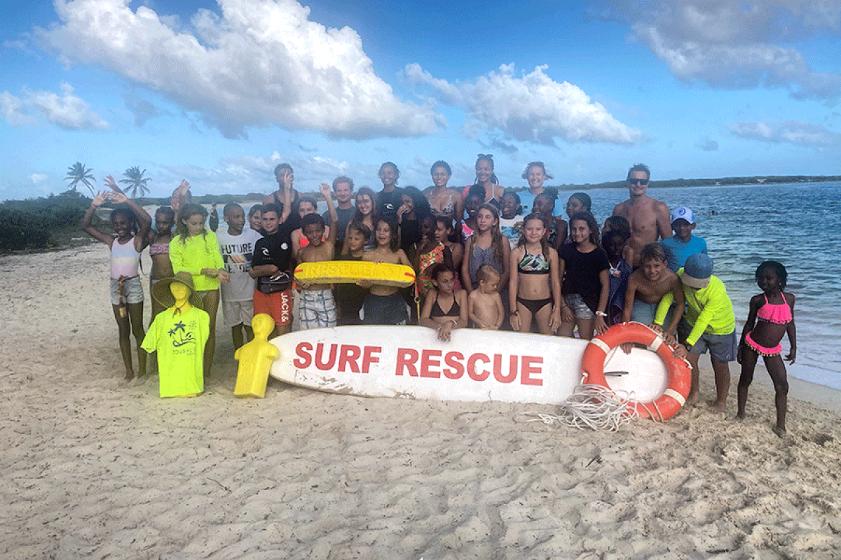 28 enfants ont été sensibilisé aux techniques de sauvetage sur la plage du Galion