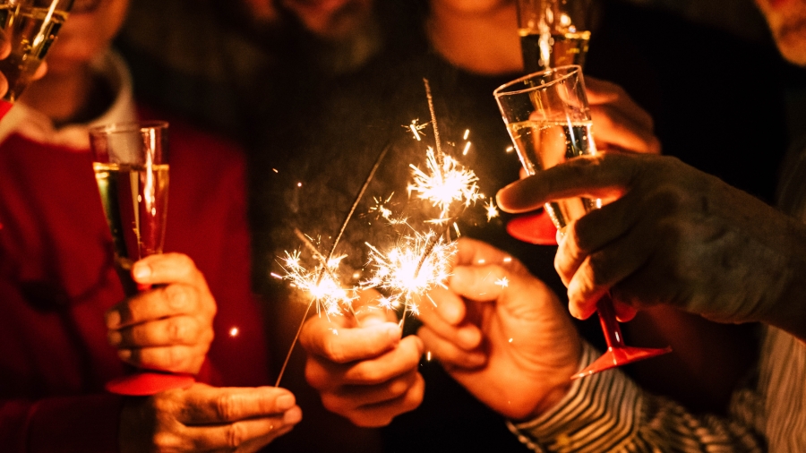 Paix, solidarité et feux d’artifice pour la nouvelle année : vive 2023 !