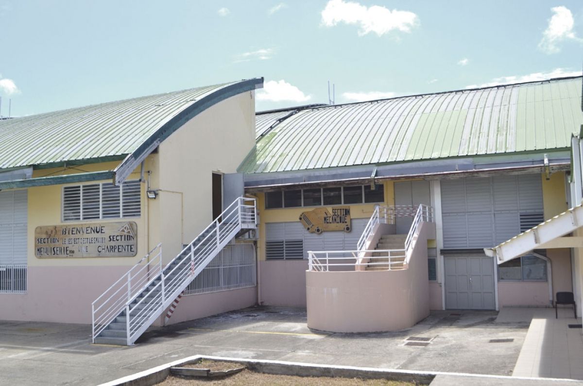 Au lycée Professionnel de Concordia, les ateliers techniques et leurs salles de cours sont réhabilités et seront prêts à accueillir les élèves  à la rentrée scolaire. 