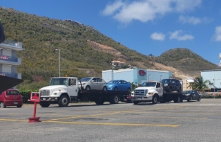 La police de Sint Maarten traque les taxes impayées sur les véhicules